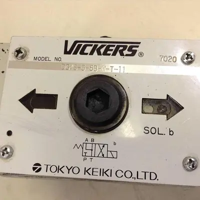 USED VICKERS DG4S56BWT11