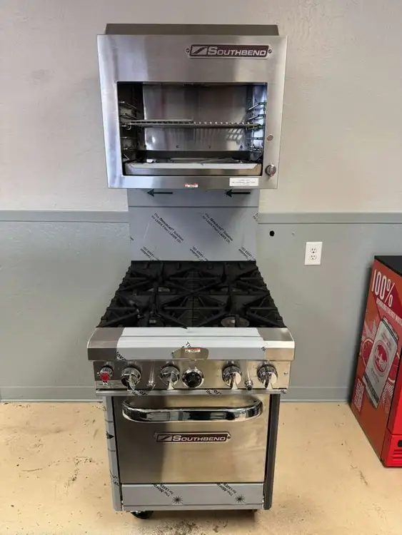 New | in-Stock Southbend Unused 24" Southbend 4241E NG Range with a Southbend P24-CM-R NG Cheese Melter Commercial Ranges Illinois US | Falcon Restaurant Supply #1373769