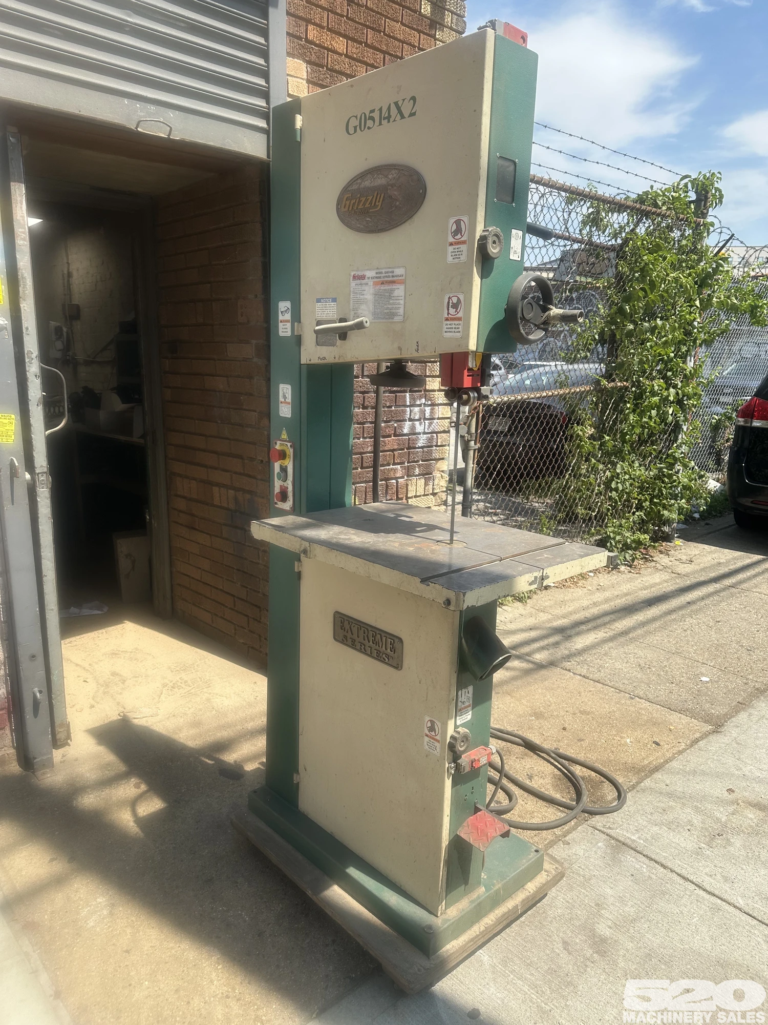 2005 Grizzly G0514X2 Vertical Band Saw