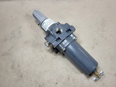 NEW FISHER 67DFR-25/T40F/T2/TB
