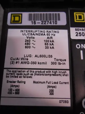 Square D LX36200 Electronic Trip Circuit Breaker 200A 600VAC no Rating Plug Used