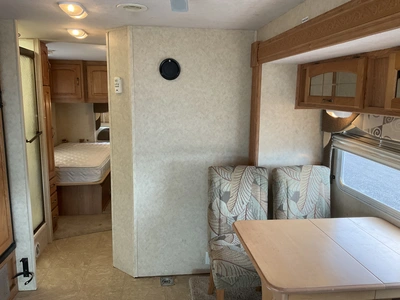 USED 2006 JAYCO GREYHAWK 31