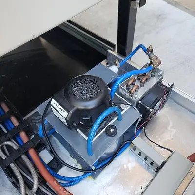 USED NIKON V130