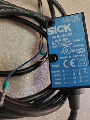 USED SICK SICK WL9--2N131 Photoelectric Switch Sensor