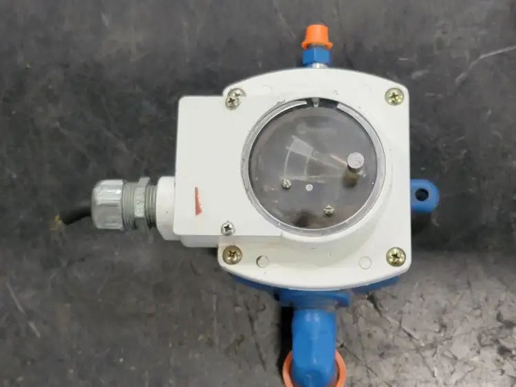Used MURPHY _UNKNOWN_ Parts (Hydraulics and Pneumatics) British Columbia CA | Lenmark #257549