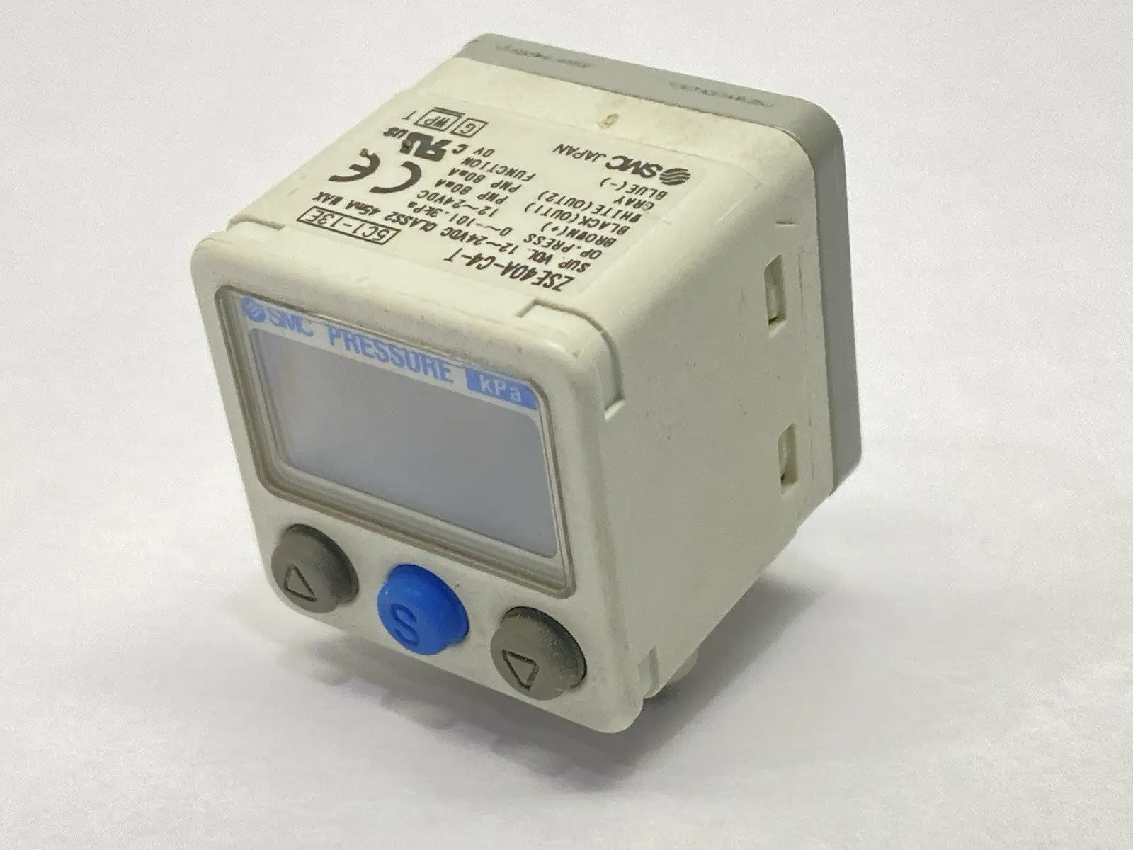 USED SMC ZSE40A-C4-T DIGITAL VACUUM PRESSURE SWITCH