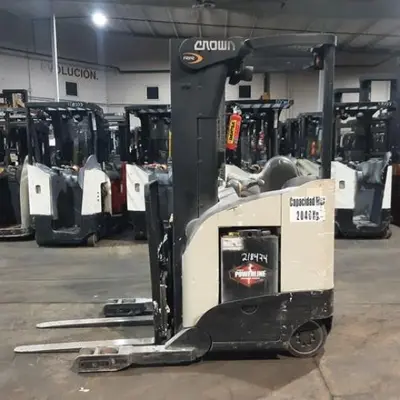 USED 2019 CROWN RR5725-45