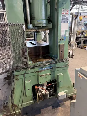 150 TON MINSTER E2-150-42-30 HEVI-STAMPER STRAIGHT SIDE PRESS: YOBRO #23911