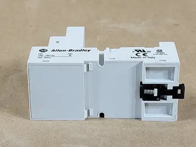 NEW ALLEN-BRADLEY 700-HN153