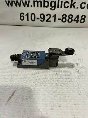 Panasonic AZ8104 VL Mini Roller Lever Limit Switch 250VAC 5A