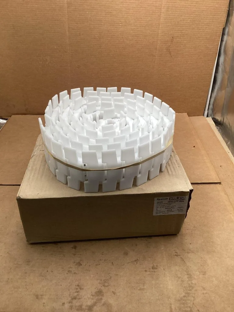 Bosch Rexroth Plastic Flat Conveyor Chain; Vari-Flo 10′ X 4″ -NIB