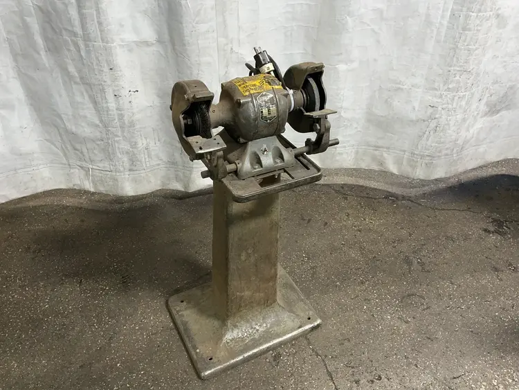 Used STANLEY _UNKNOWN_ Pedestal Type Grinders (Double End) Ohio US | HGR 24 #1291819