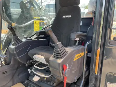 Used 2022 HYUNDAI HX520AL Crawler Excavators Texas US | National Equipment Dealers #1422496