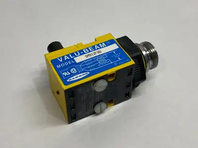Used BANNER ENGINEERING VALU-BEAM: GLASS FIBER OPTIC SENSOR 1 NPN; 1 PNP 25509 Photoelectric Sensors | Maverick Industrial Sales #1102676