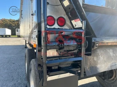 Used 2020 VALLEY FARM INDUSTRIES _UNKNOWN_ Agricultural Trailers Illinois US | T&S Trailer Pool #1509510