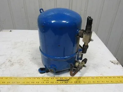 Man
Maneurop MTE36JG4D 460V 50/60Hz Refrigerated Reciprocating Compressor