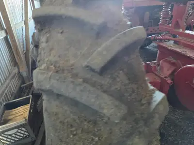 USED 1949 INTERNATIONAL MD