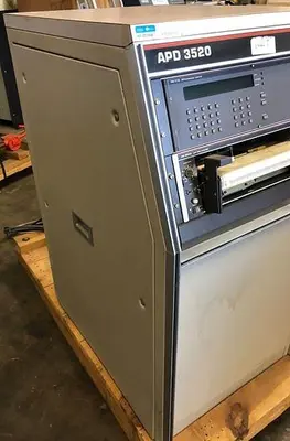 PHILIPS APD 3520 COMPUTER CONTROL CONSOLE