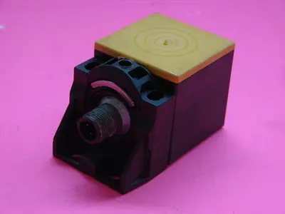 USED TURCK ELEKTRONIK NI50U-CK40-RP6X2-H1143