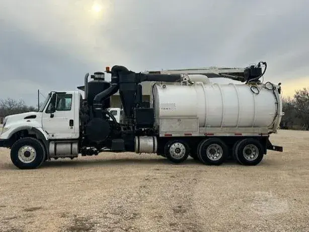 Used 2007 INTERNATIONAL WORKSTAR 7600 Vacuum Truck Arizona US | Crossford Machinery Group #1079613