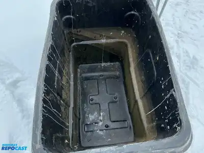 Rolling Trash plastic Bag - rolls good but is a little tipsy per seller