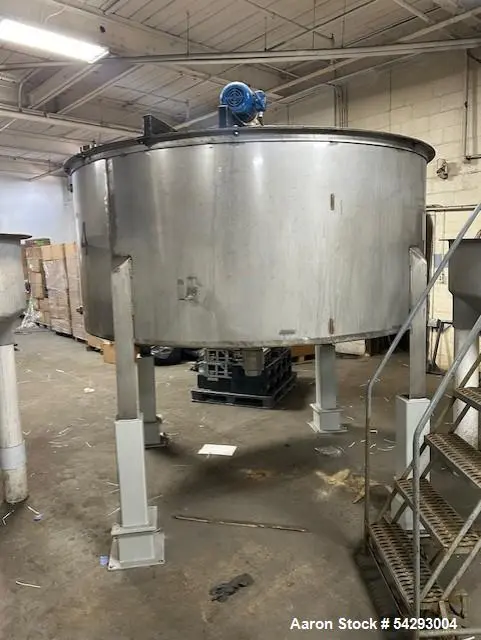 1,250 Gallon 304 Stainless Steel Agitated Mix Tank – Dual Turbine, Baffled, Vert
