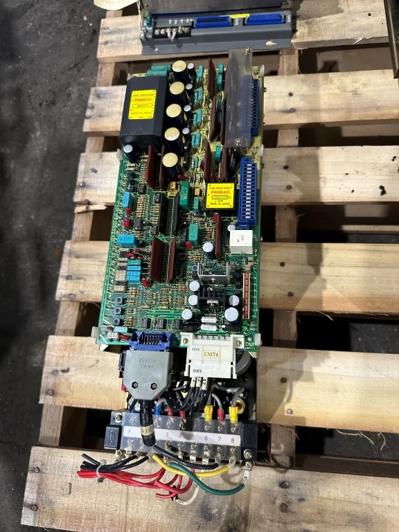 FANUC A06B-6047-H003 SERVO DRIVE