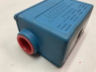 USED VICKERS 3414693