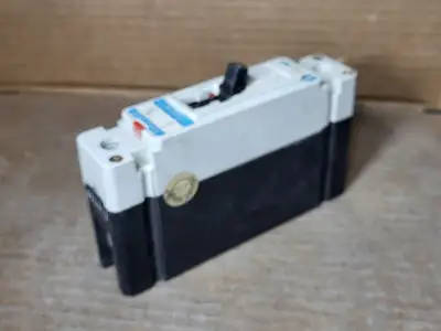 Used CUTLER-HAMMER FD1020 Switchgears British Columbia CA | Lenmark #1438570