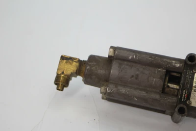 Used Wabco P61128 Valves/Fittings California US | Davliegogo LLC #1708482
