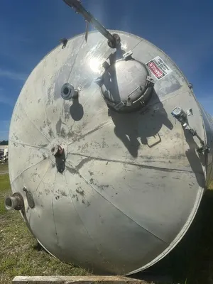 Used _UNKNOWN_ 10,000 Gallon Stainless Steel Tanks New Jersey US | Perry Equipment #123198