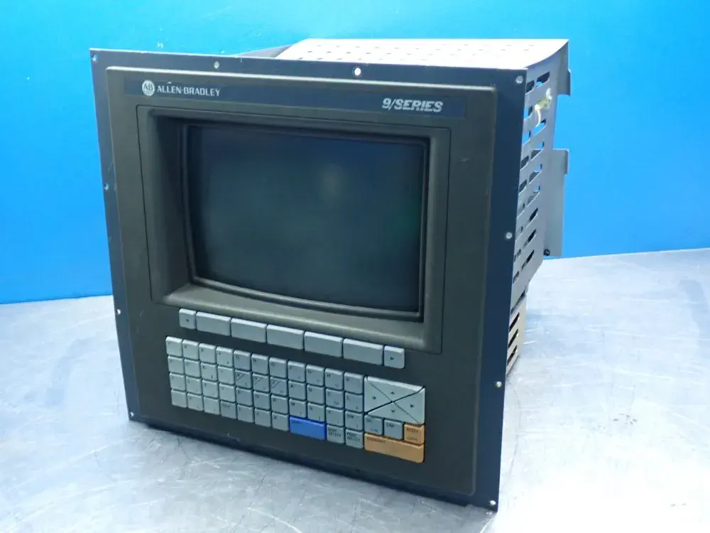 Used ALLEN BRADLEY 8520OPC Automation Control (HMI) Ohio US | HGR 24 #884135