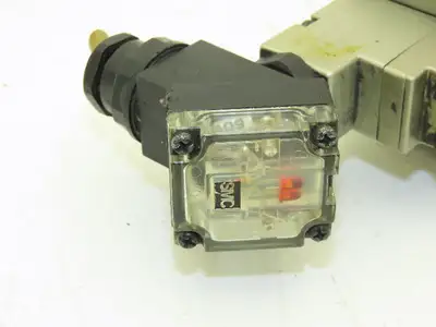 SMC VNH233B High Pressure Coolant Valve 3/8" RC 7MPa 1000psi