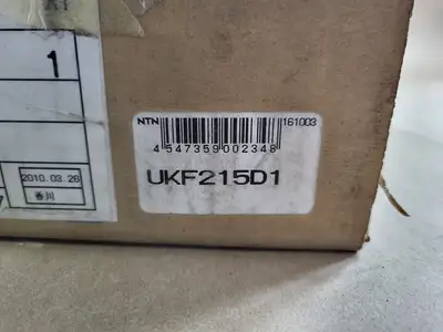 NEW NTN UKF215D1