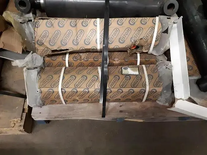 5” Hydraulic Scissor Lift Cylinders – Brand New!