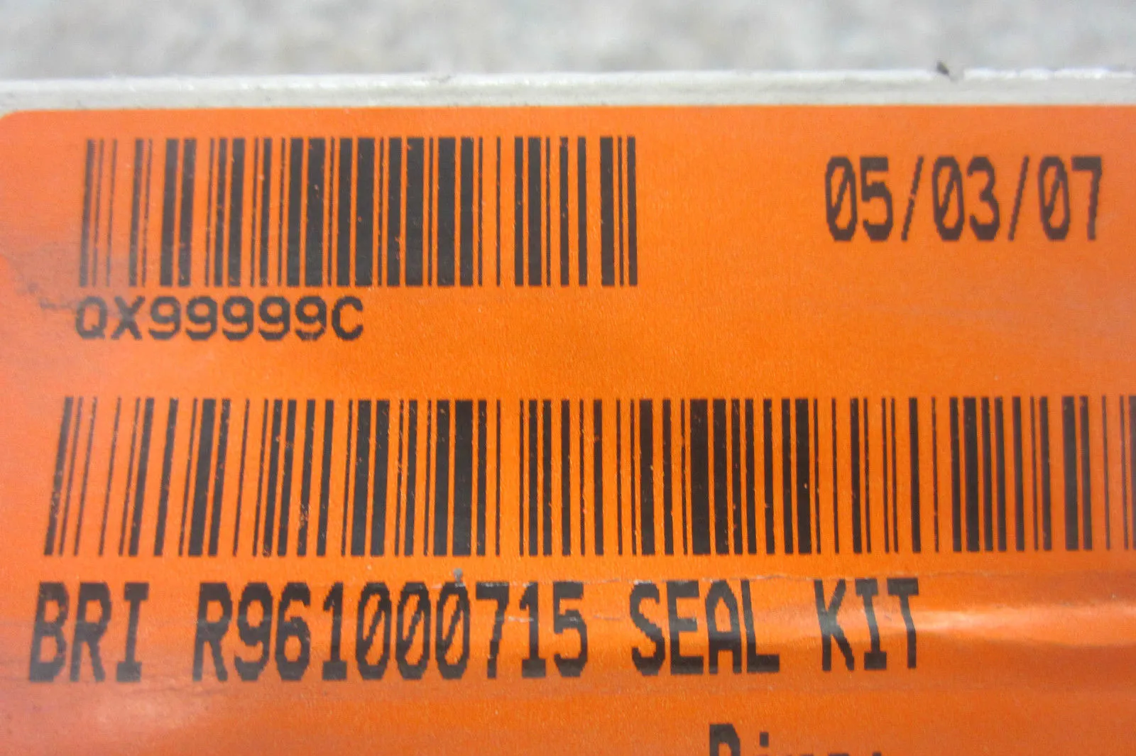 NEW REXROTH R961000715 SEAL KIT