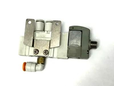 USED SMC PNEUMATIC SOLENOID VALVE 5 PORT M8 24VDC