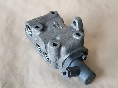 NEW EATON 222627