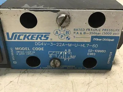 USED VICKERS DG4V-3-22A-M-U-HL7-60
