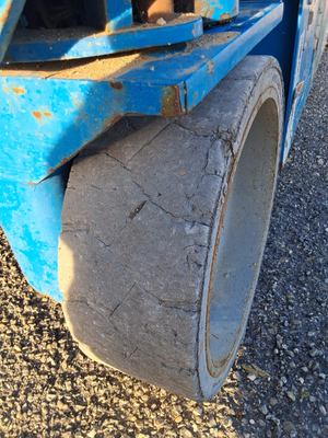 USED 2017 Genie GS-3232