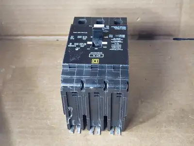 NEW SQUARE D EDB36040