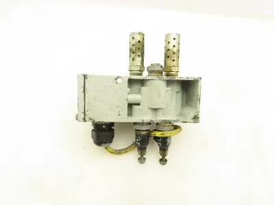 Numatics 123BA43AMN00061 Pneumatic Solenoid Valve w/Manifold Base 24VDC