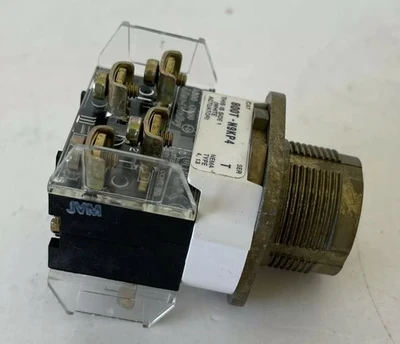 NEW Allen Bradley 800T-N9KP4B