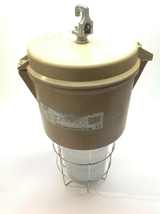 Used RIG-A-LITE BALLAST W/ SGL40T GLOBE Lighting | Maverick Industrial Sales #1121074