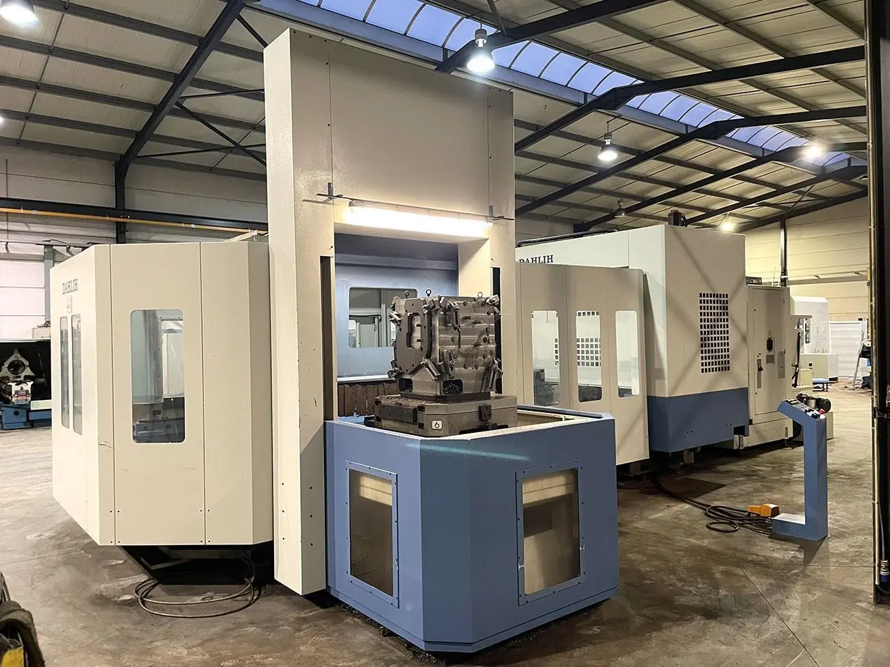 USED DAHLIH MCH 800 X: 1350 - Y: 1000 - Z: 1000 MM CNC