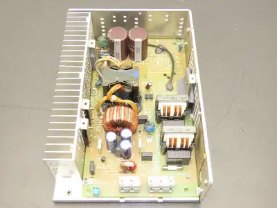 Idec Izumi ED3L-G24A2F Power Supply 200-240V 2.9A 50/60Hz Input 24V 11A Output