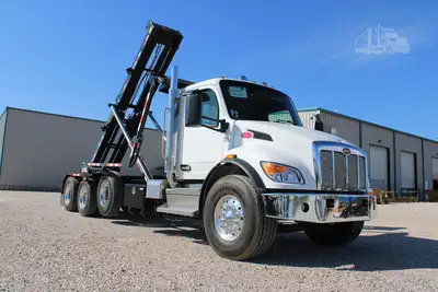 New | in-Stock 2027 PETERBILT 548 Rolloff Trucks Texas US | Roll Off Truck World #1492020