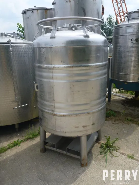 _UNKNOWN_ _UNKNOWN_ Stainless Steel Tanks | Perry Equipment