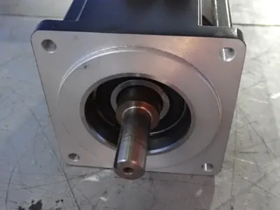 USED KOLLMORGEN AKM42EEKCNDB00