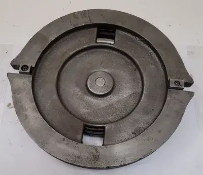 USED LW CHUCK 8V3 SWIVEL BASE